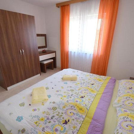 Apartments Gabrijel Malinska Exterior foto