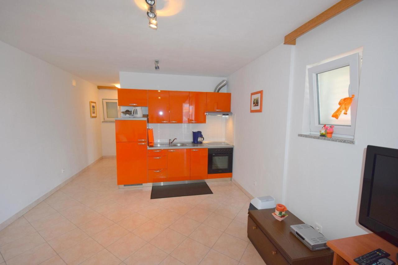 Apartments Gabrijel Malinska Exterior foto