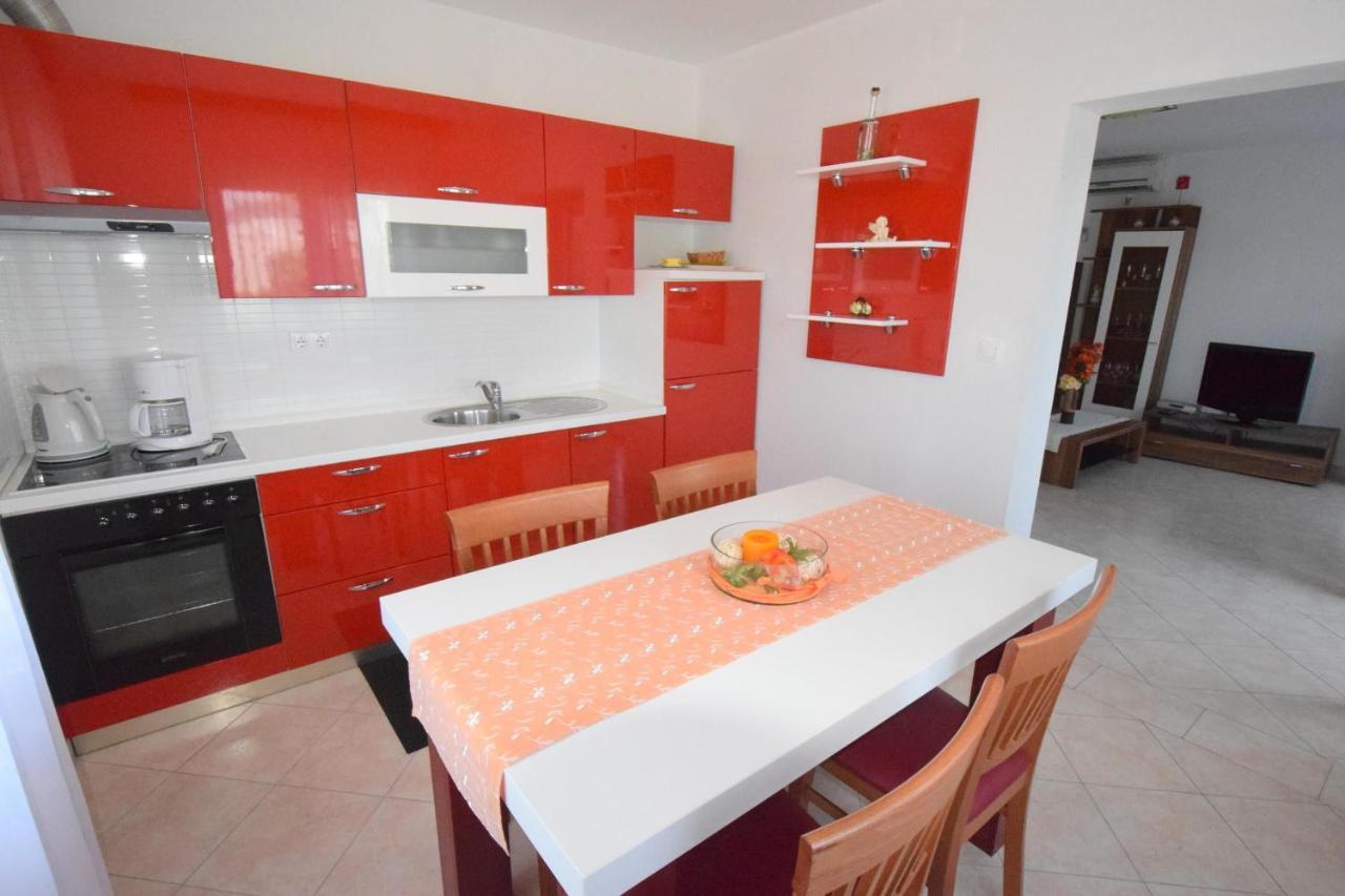 Apartments Gabrijel Malinska Exterior foto