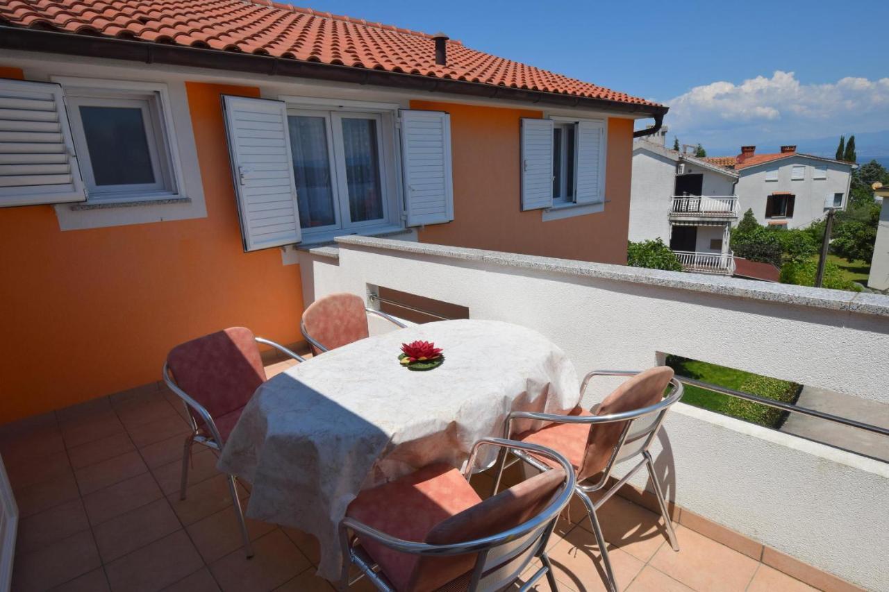 Apartments Gabrijel Malinska Exterior foto
