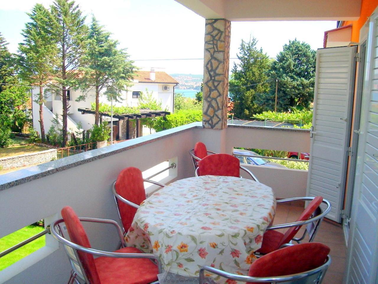 Apartments Gabrijel Malinska Exterior foto
